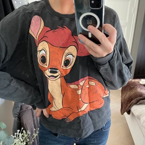 Tröja  - Så skön, gullig och fin tröja! Går inte längre att få tag på, helt slutsåld! Så fin ❤️