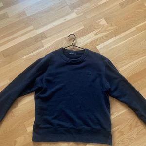 Acne studios tröja - Acne studios sweatshirt köpt på acne studios i Danmark. Storlek M fint skick✌🏽