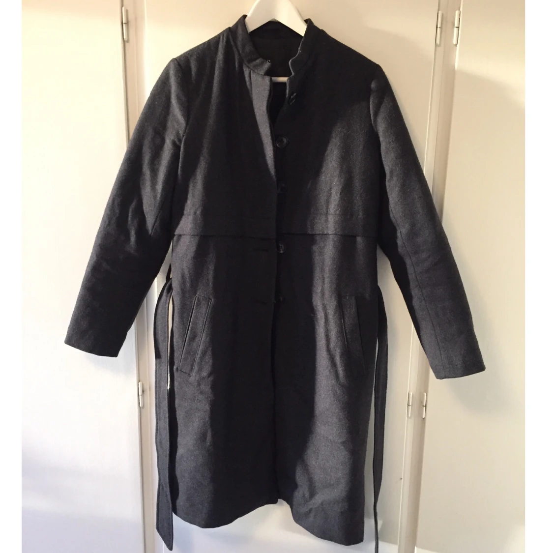Mörkgrå kappa - 90