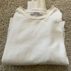 Basic sweatshirt från Zara💓 aldrig använd