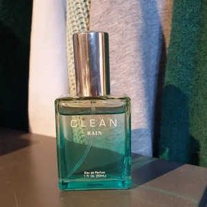 Parfym - Säljer denna parfym då den inte kommer till användning ):