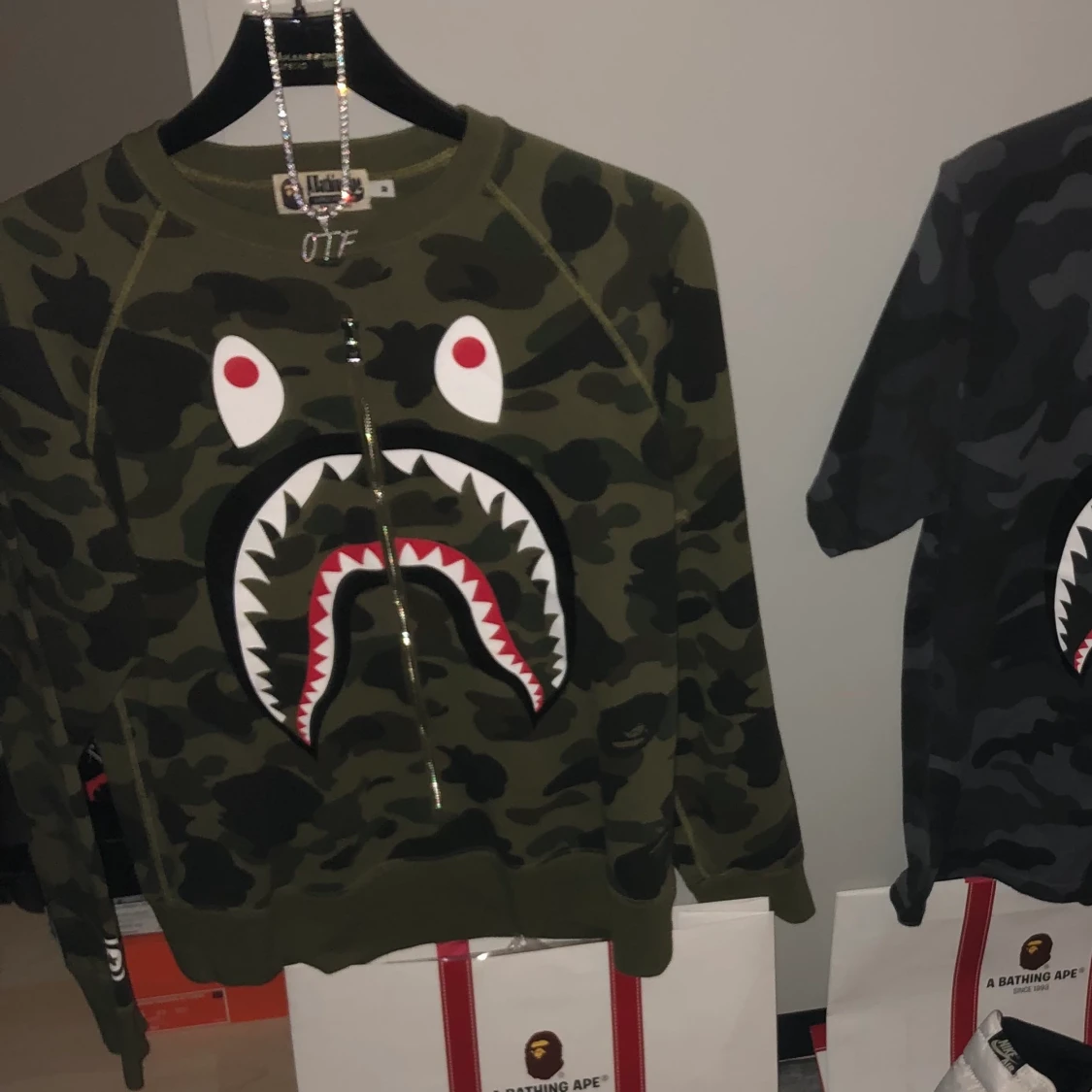Bape crewneck