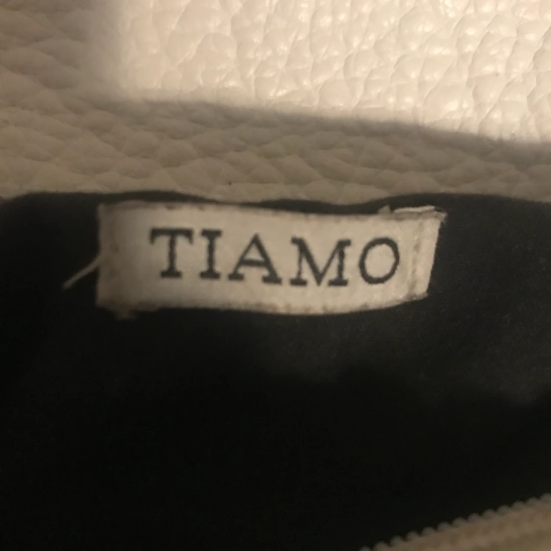 Vit Tiamo Pricilla väska  - 91