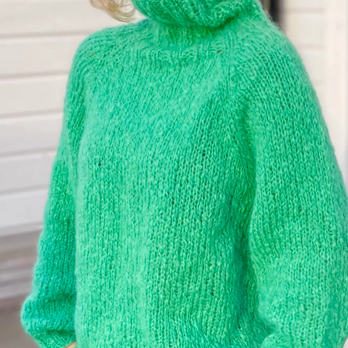 Handstickad tröja i Norsk ull