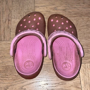 Crocs - Ett par skor 