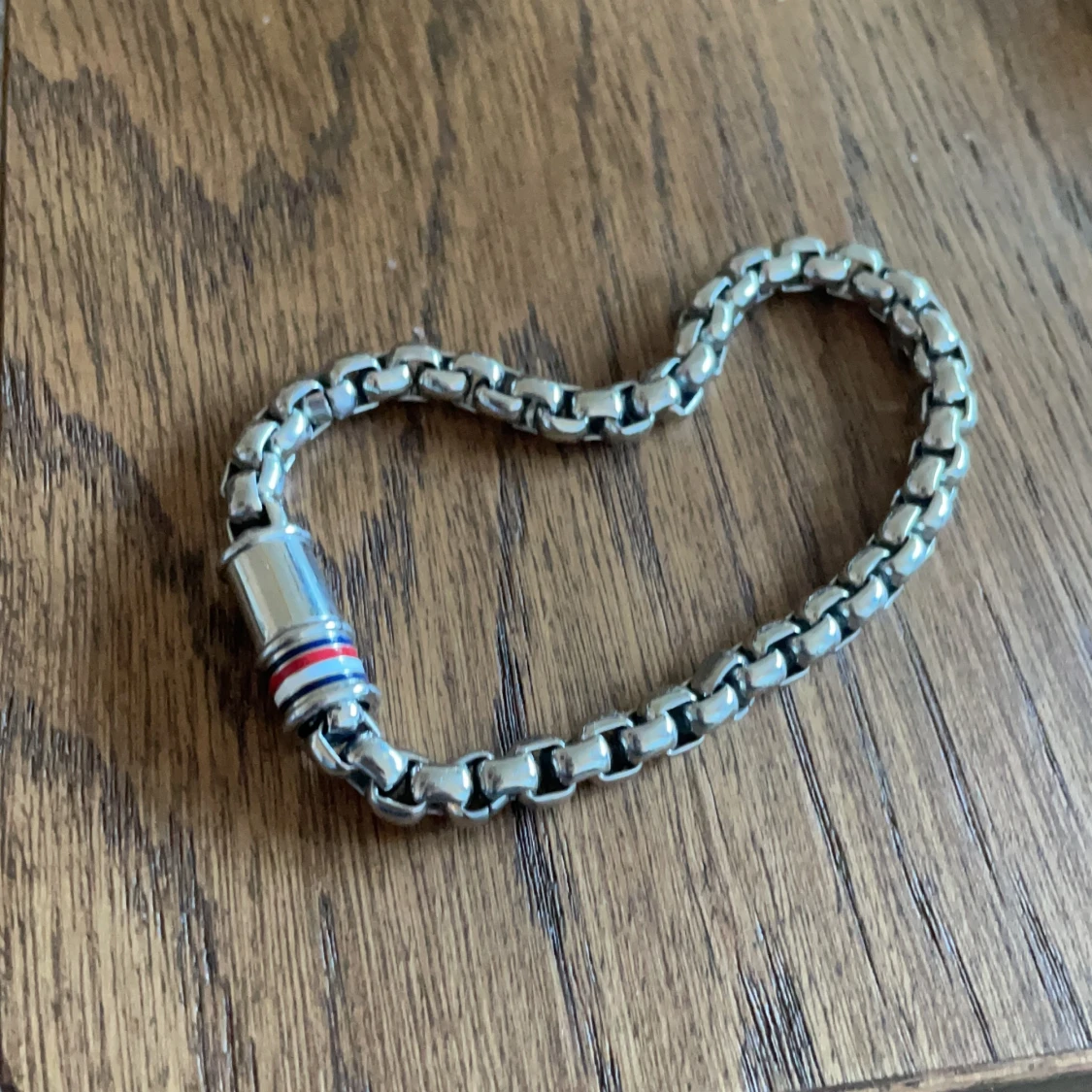 Armband från Tommy Hilfiger GRATIS FRAKT