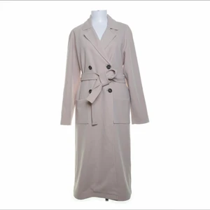 Sanne Alexandra kappa - Kappa från Sanne Alexandra storlek XS. Normal i storleken. Sparsamt använd - ca 3 gånger. 