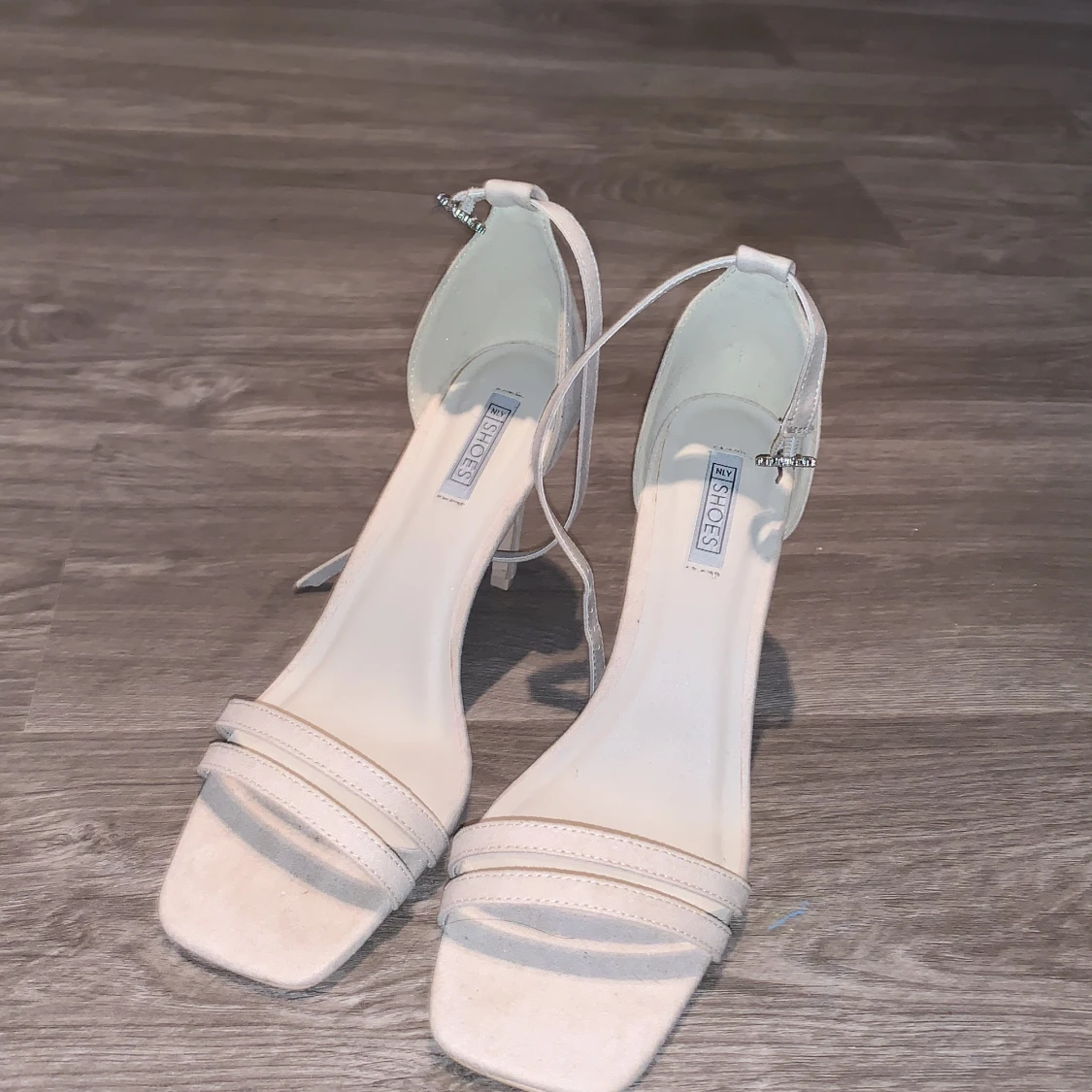 Klackar från nelly - 91