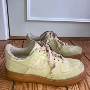 Nike air force 1 - Beiga Nike air force 1 i bra skick