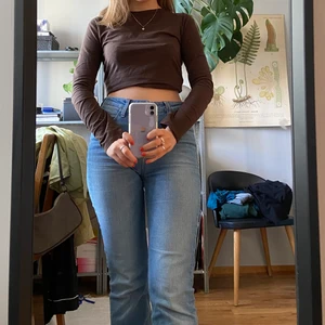 massimo dutti topp - Massimo Dutti topp i en jättefin brun färg. 100% bomull