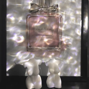 ”Claudia”🤍 - Finns även i färgerna: Rosa, Lila, Röd🤍 