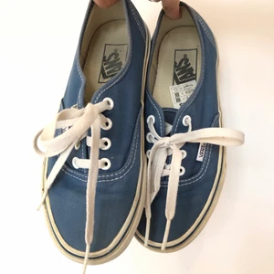 Vans  - Säljer mina ljusblå vans, använda få gånger. Köpta för 899. 💖
