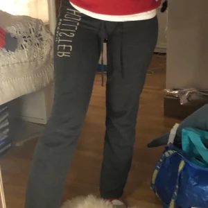 mjukisbyxor - mjukisbyxor från hollister! storlek xs