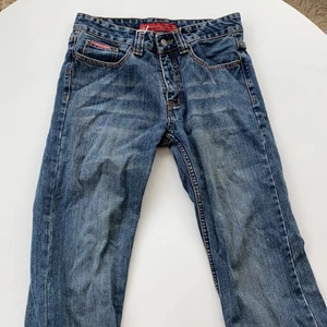 Skitsnygga dieseljeans!  - Jättesnygga jeans från Diesel i storlek 29! Utgångspris: 100kr