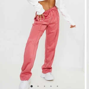 pretty little thing byxor - helt nya, priset kan diskuteras 