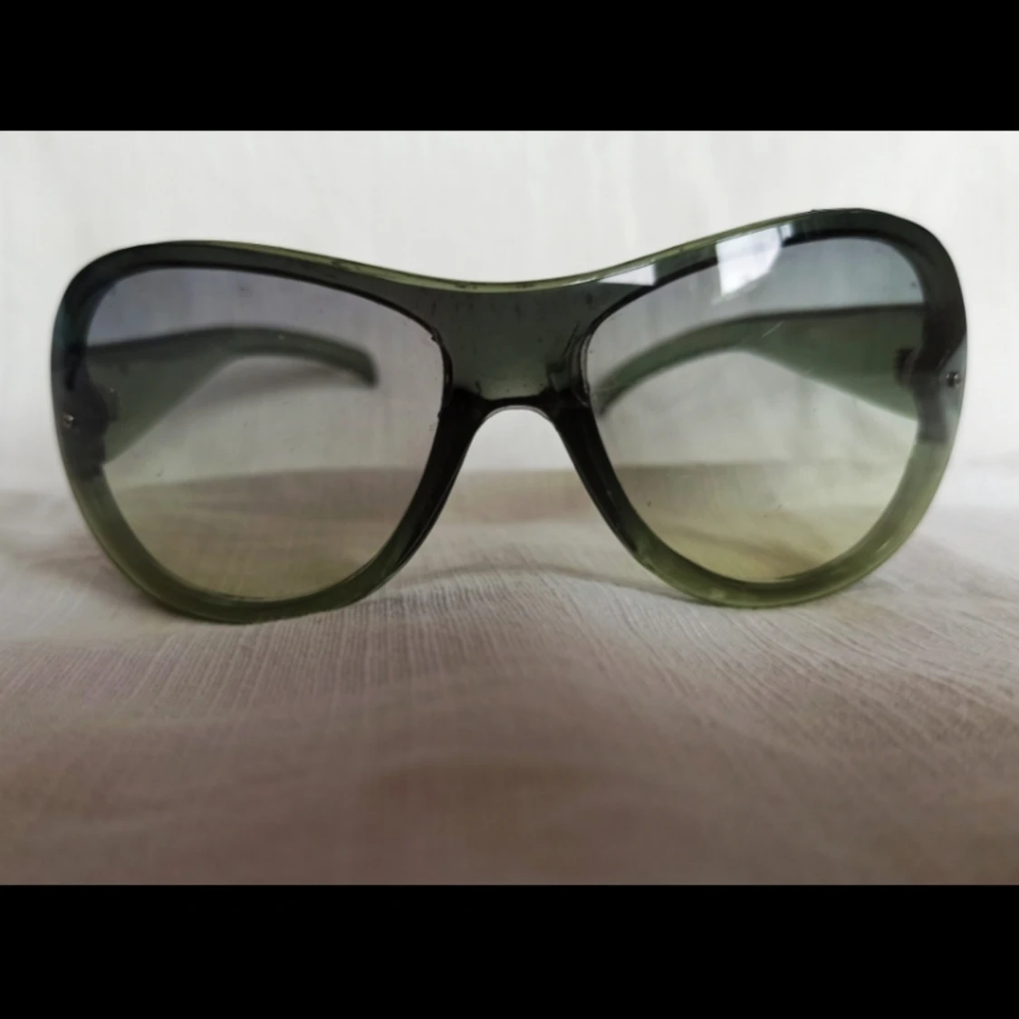 Gröna solglasögon