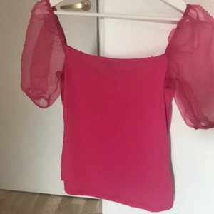 Ginatricot tröja  - Säljer den pga stor storlek 