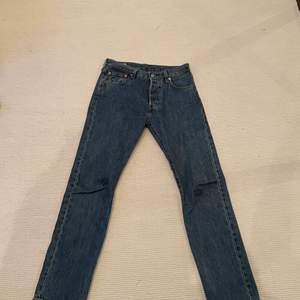 Levis jeans i storlek W30 L32 i bra skick 