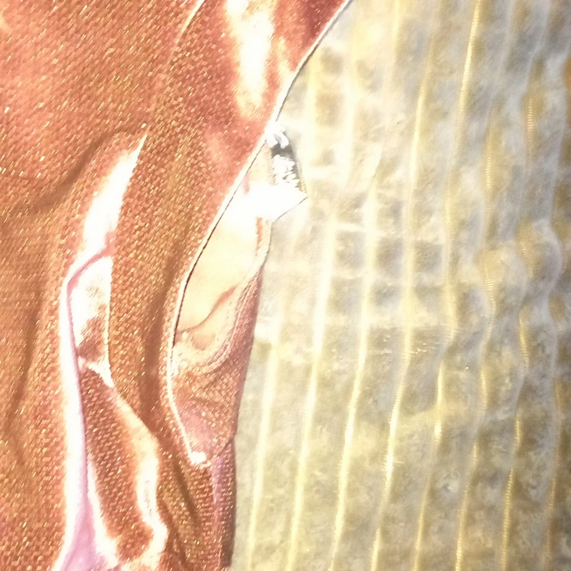 Lilla glitter klänning.  - 91