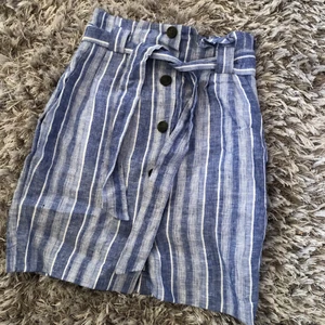  Blå kjol  -  En super söt blå kjol🦋🌊😇🧞‍♂️