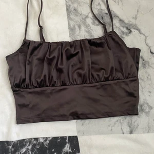 Sidentopp - Jättefin sidentopp från h&m som inte säljs längre. Använd 1 gång. Köpare står för frakt🤎