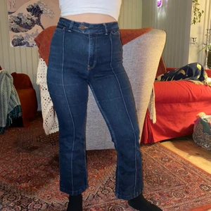 2ndday - Använda 2day! Skit snygga! Stretchiga som satan skulle säga small/medium kanske large. Orginalpris 2000