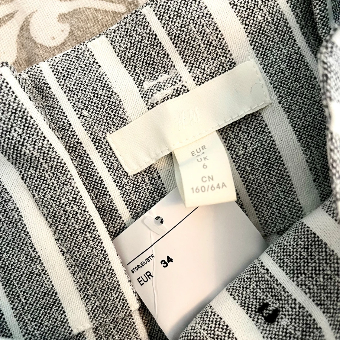 Högmidjad kjol  - 90