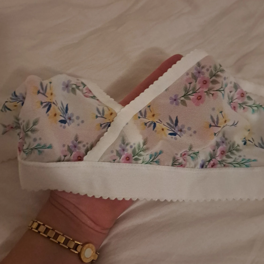 Transparent behå. - 91