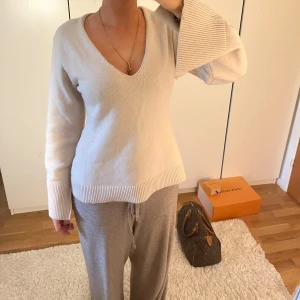 Stickad tröja figursydd  - Så fin💕💕💕