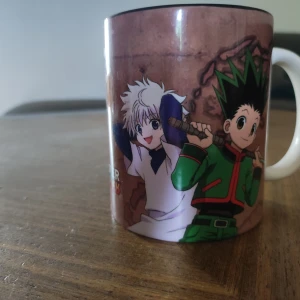 HxH mugg - Hej! Säljer en HxH mugg <3 Dm för frågor