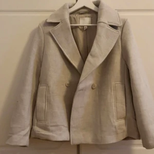 Kappa - Så fin kappa/blazer som är helt oanvänd🤍