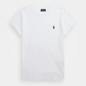 Polo Ralph Lauren T-shirt  - Helt ny, beställde från Zalando till min syster men det var fel storlek. Säljer för 250kr inget mindre