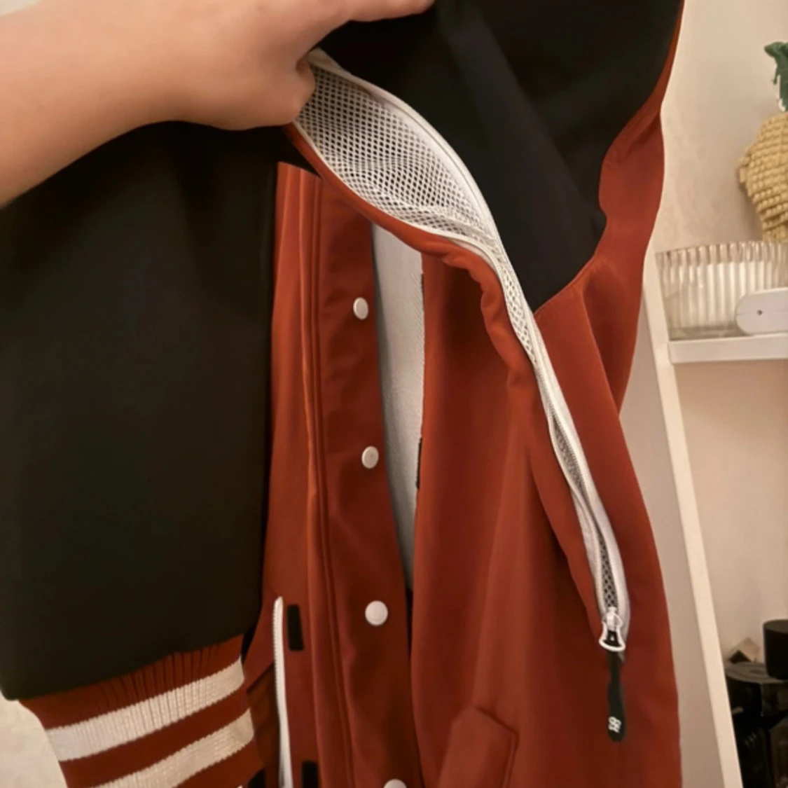 Röd och svart jacka från Dope - 92