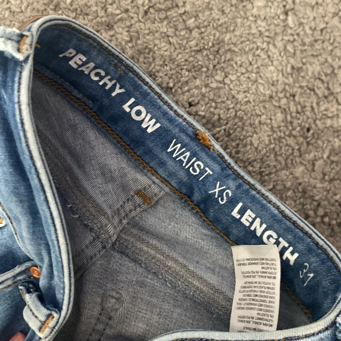 Blå jeans med låg midja - 90