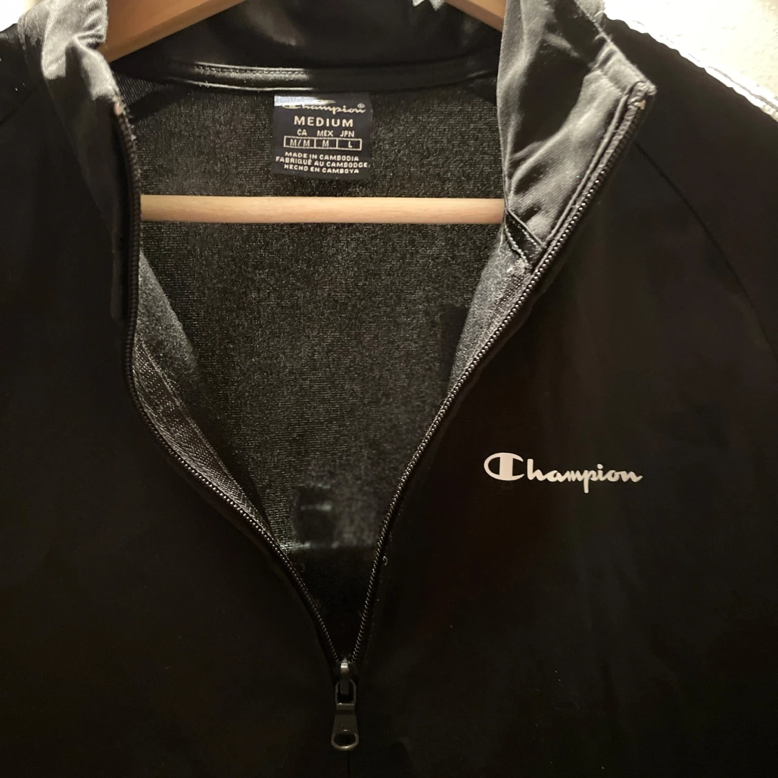 Svart jacka från Champion - 90
