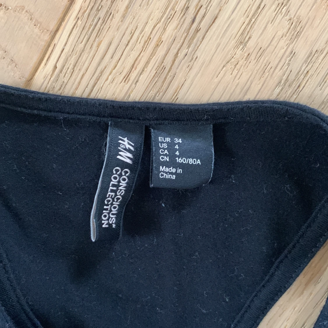 Svart paljettklänning från H&M - 91