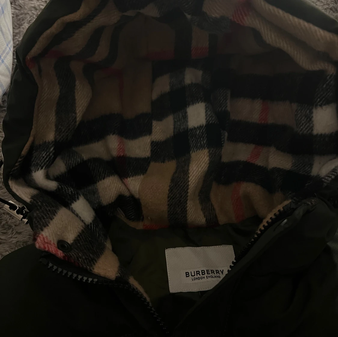 Burberry väst  - 91