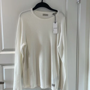 Tröja från Jack and Jones/ aldrig använd - Aldrig använd bra stått i garderoben
