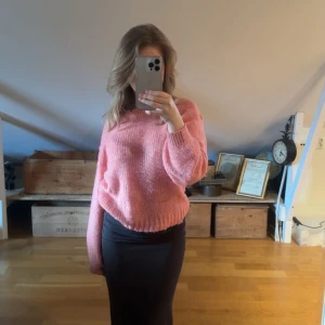 Stickad tröja  - Stickad tröja från parttwo. Använt fåtal gånger. Jätte fin och söt tröja!!