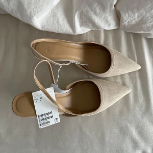 Slingbacks - Oanvända skor från hm, stl 38🩷🩷
