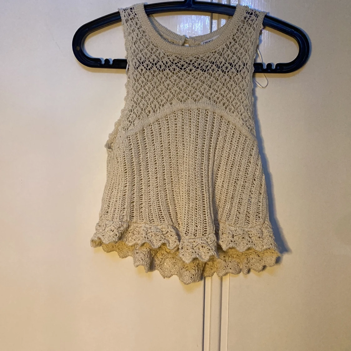 Beige stickad topp från Zara