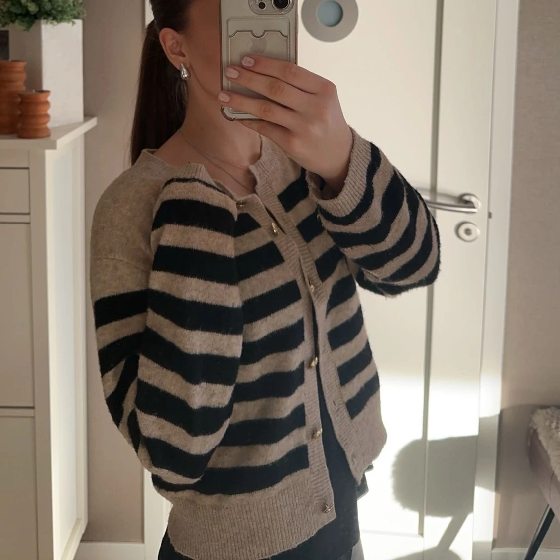 Randig kofta med knappar - 91