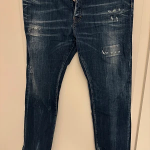 dsquared2 jeans - dsquared2 jeans, skick:8,5/10, storlek: 56, pris:999kr, köparen står för eventuell frakt. 