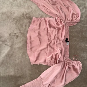 vacker toppar - mycket bra storlek S från H&M