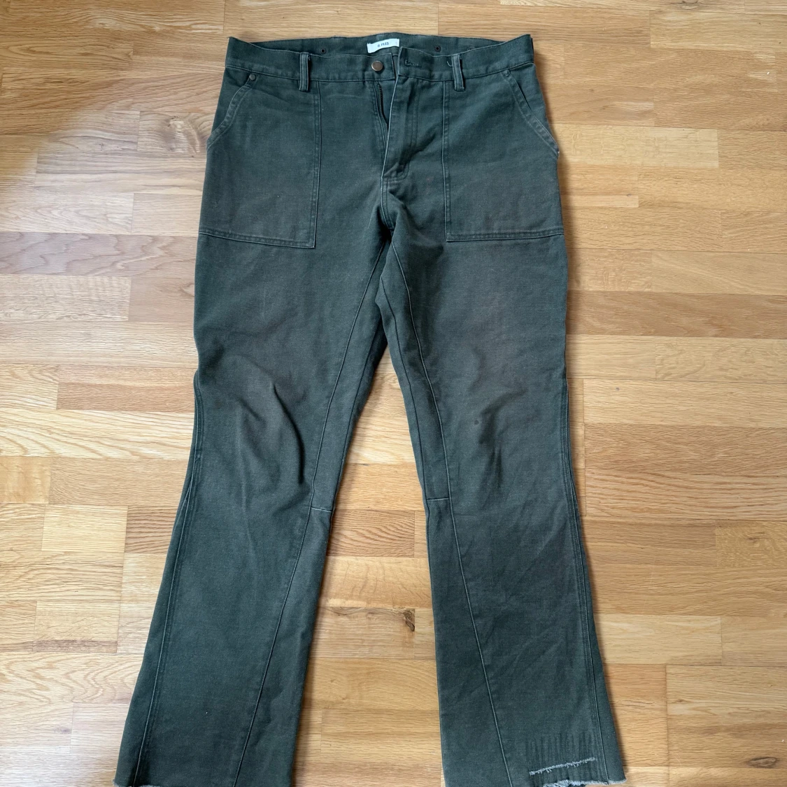 Gröna byxor från O Files