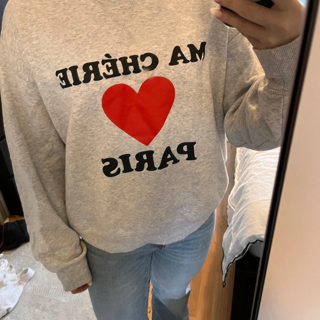 Grå sweatshirt från H&M med tryck
