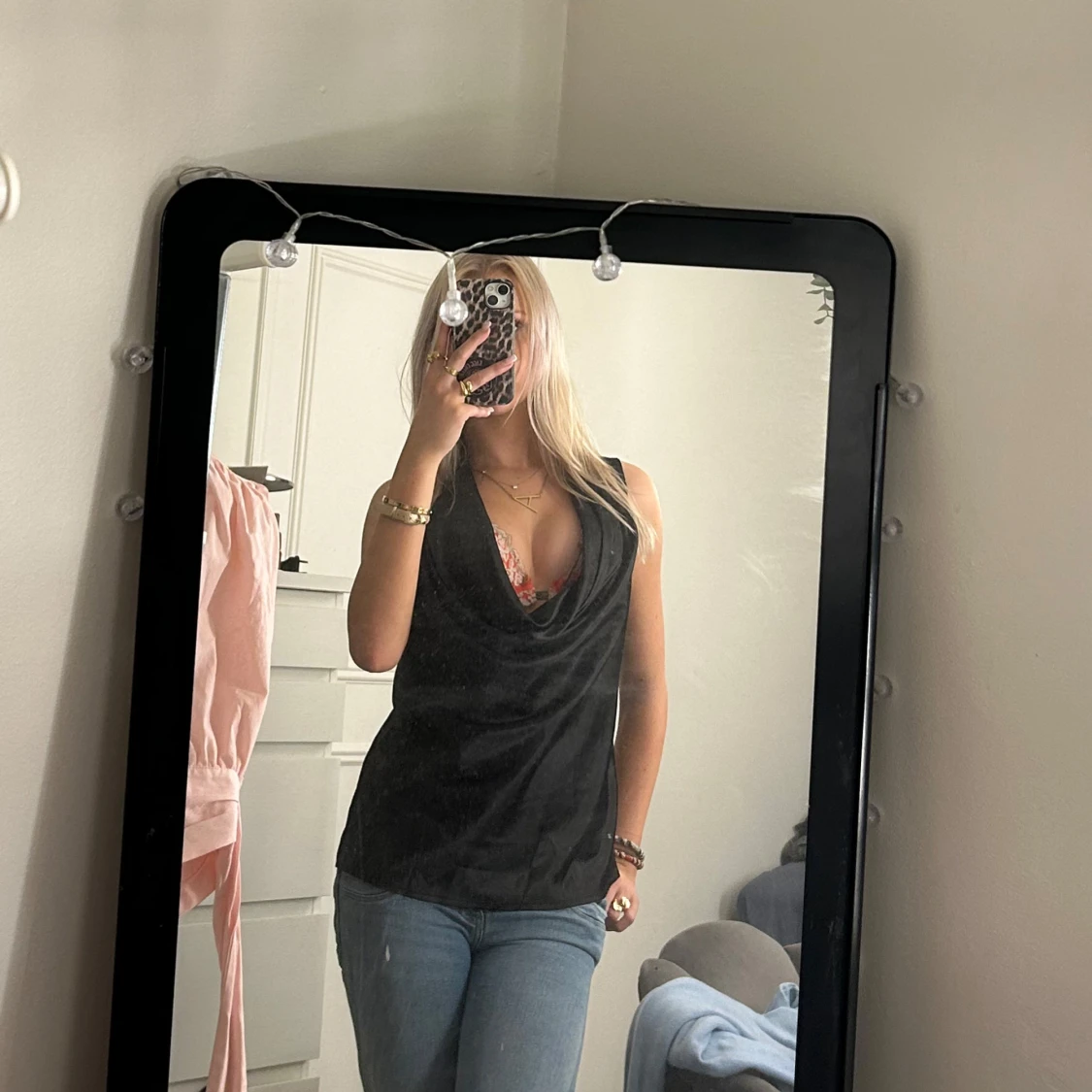 Svart ärmlös topp - 90