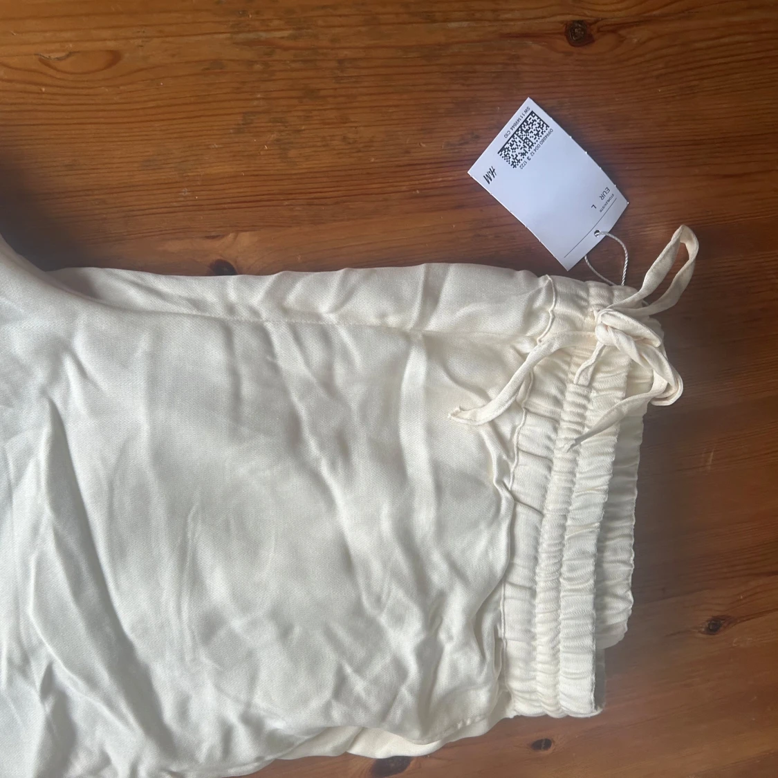 Beige byxor från H&M - 90