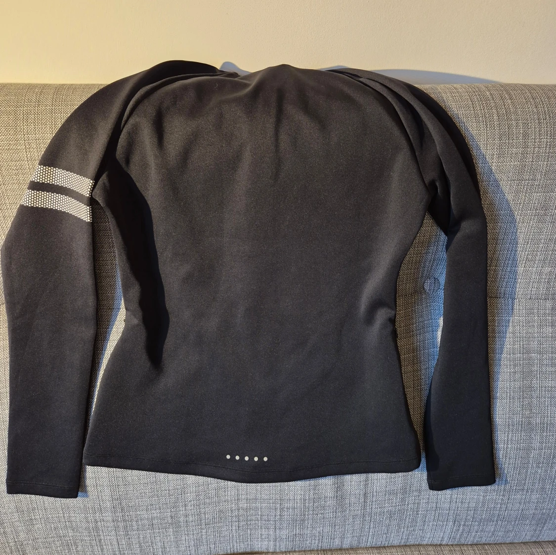 Svart Signiture Zip jacka från Stronger strl Medium - 90