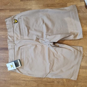 Golfshorts - Nyskick, aldrig använda